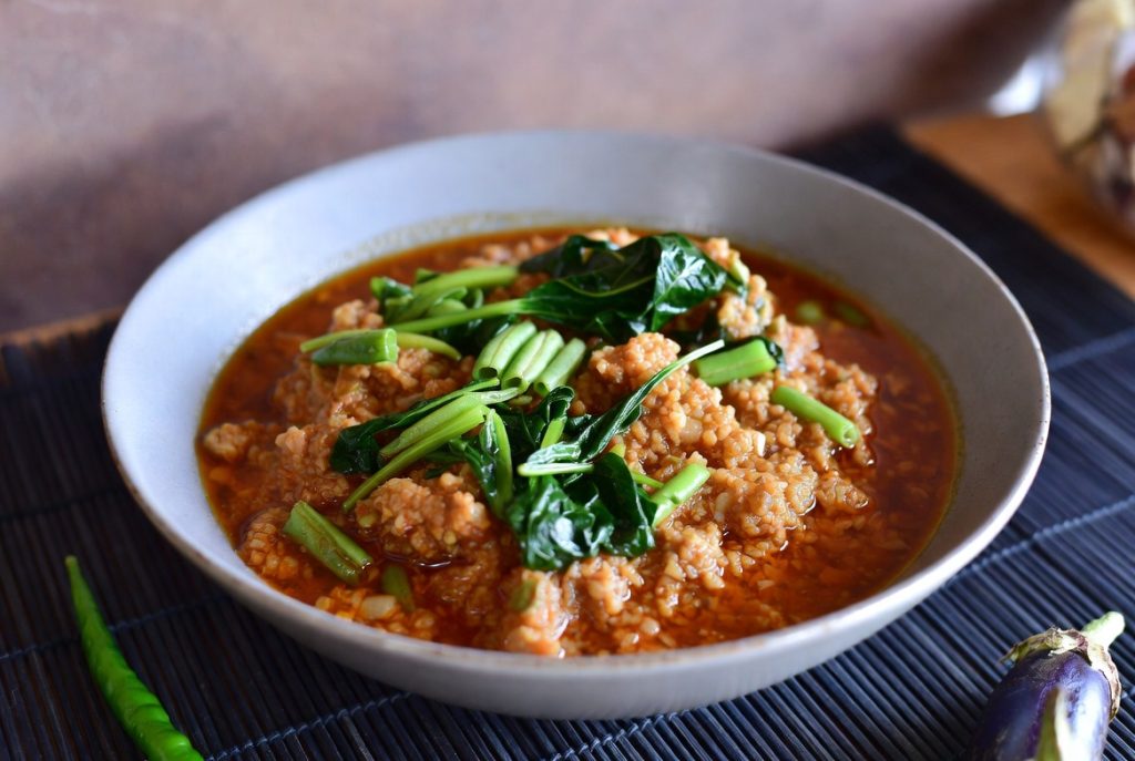 Tampilan tekstur Bubur Pedas khas Kalimantan Barat yang kaya sayuran